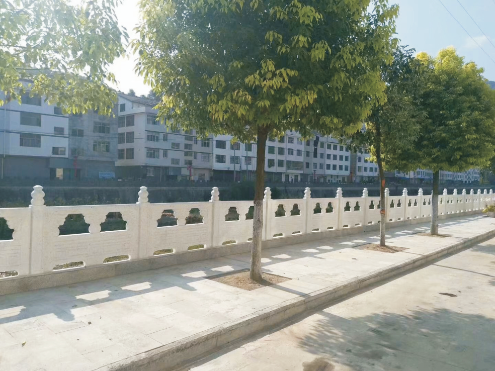 1.6米雕花河堤護（hù）欄  (3).jpg