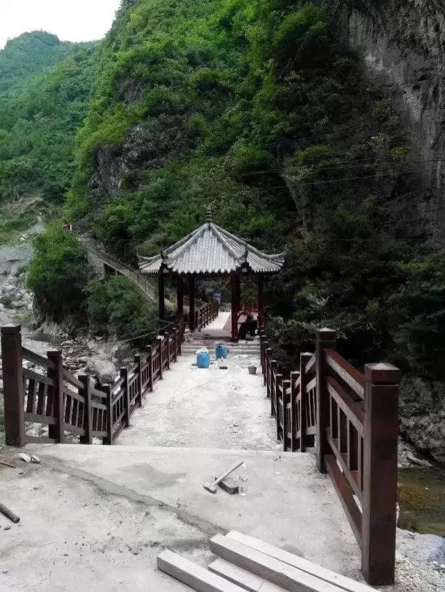 1.5米仿木護欄 (8).jpg