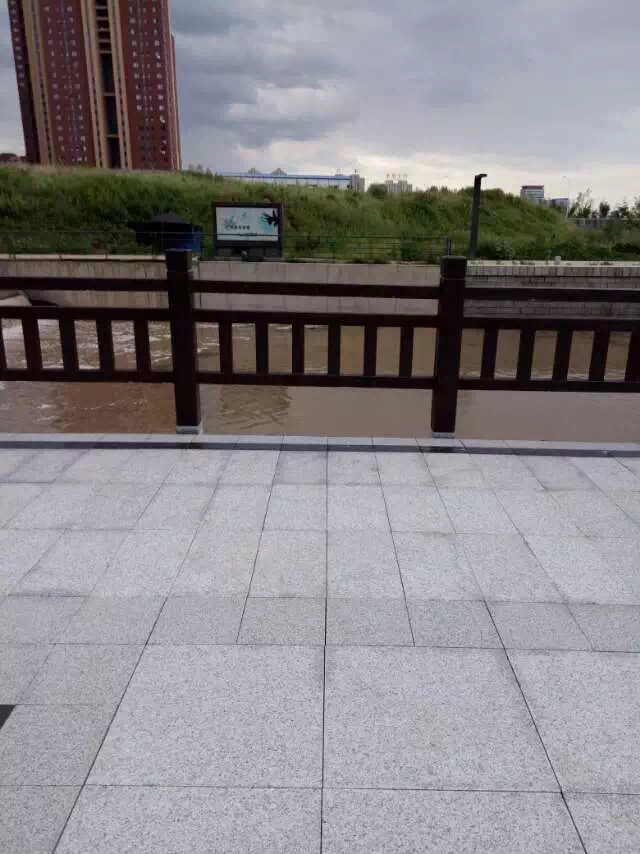 1.8米仿木護欄  (16).JPG