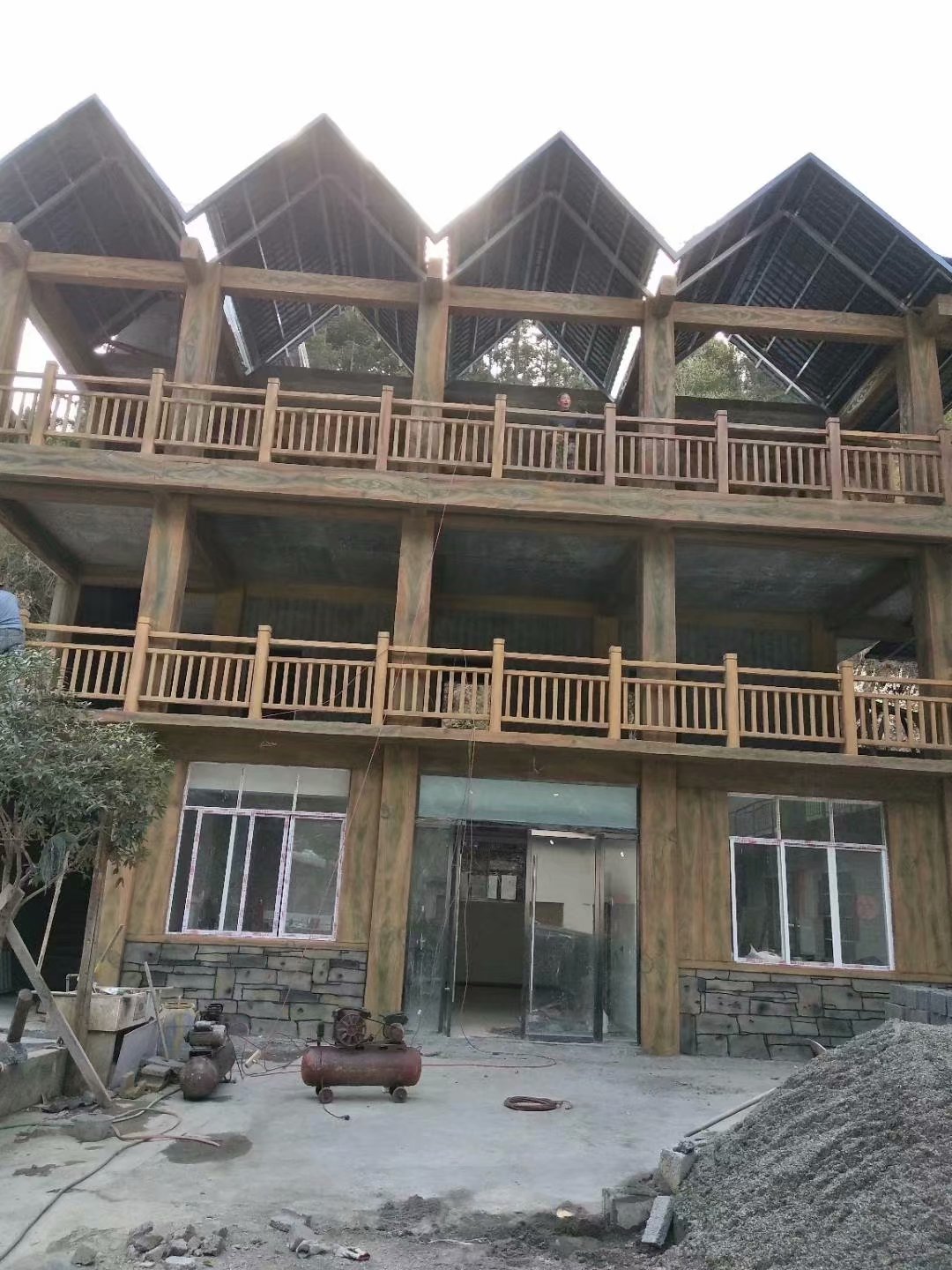 1.8米國標仿木護欄 (5).jpg