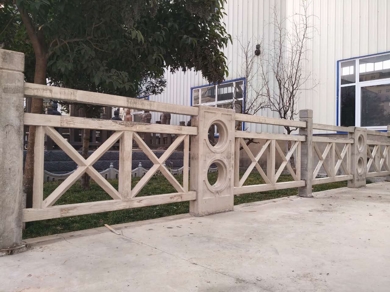 X型（xíng）仿木護欄 (6).jpg